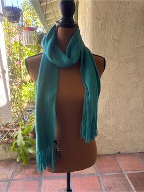 NWT RIKKA Teal Fringe Scarf